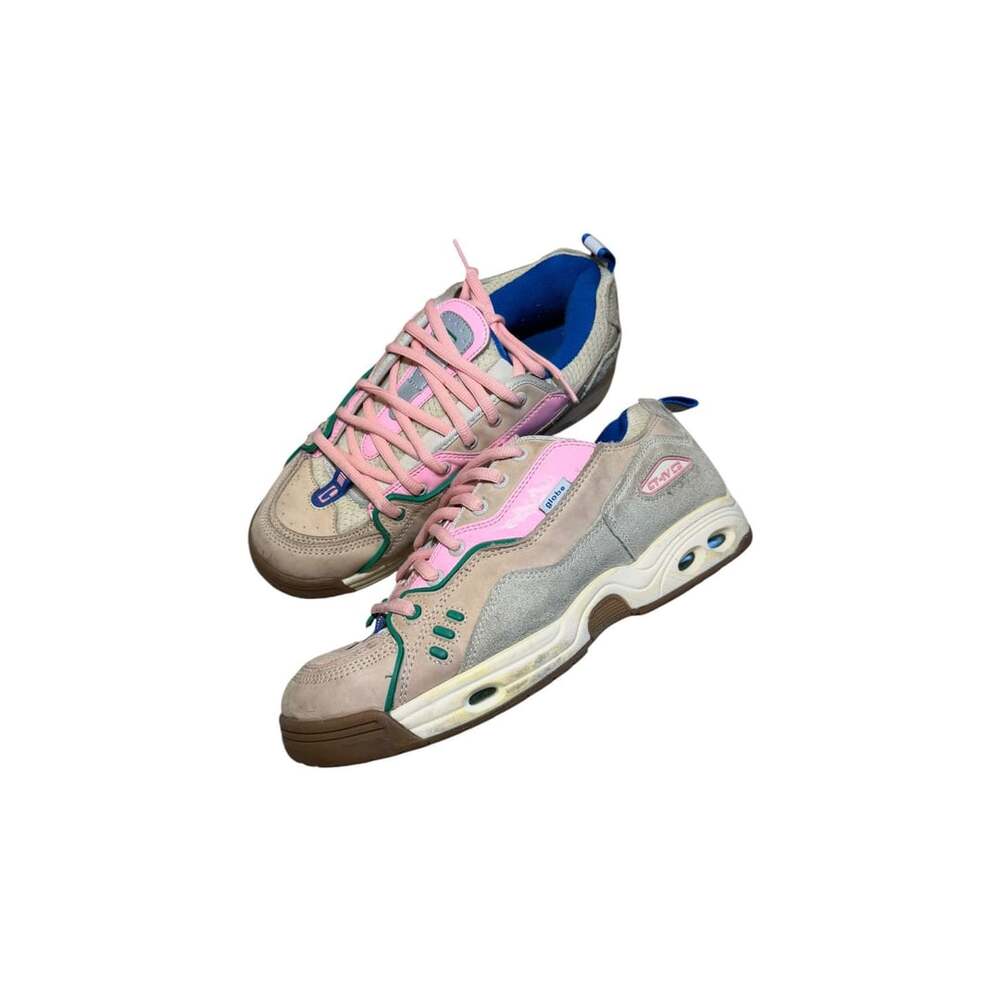 Globe CT-IV Classic Size 11 Ecru Pink Skate Shoes